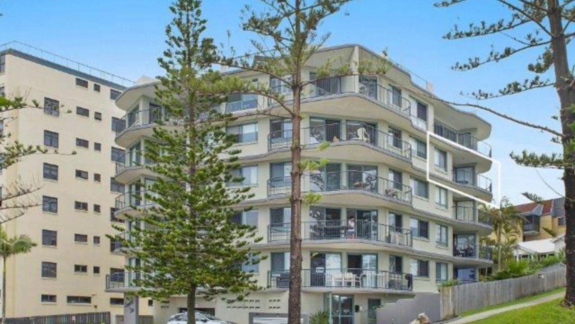 Campbells Cove Unit 12 * Caloundra