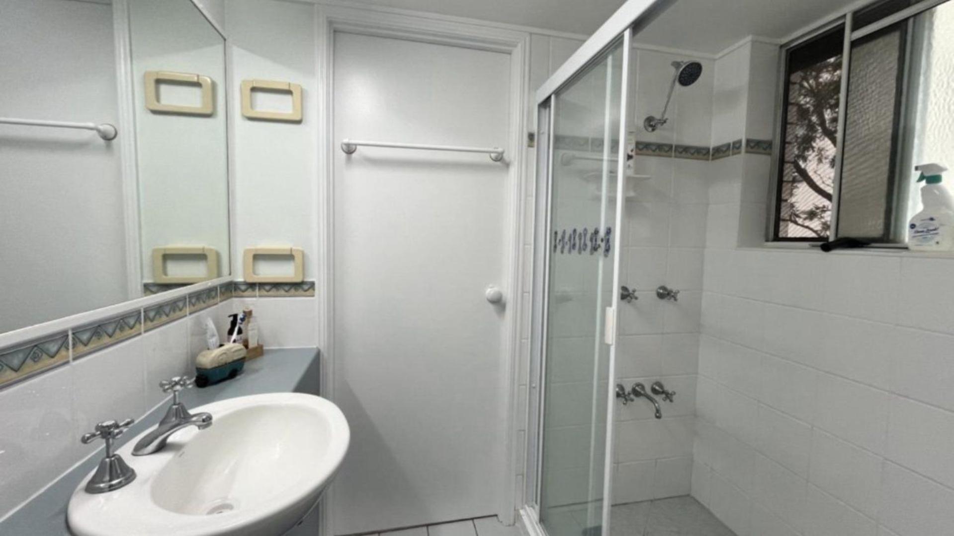 Apartment Chequers Unit 2