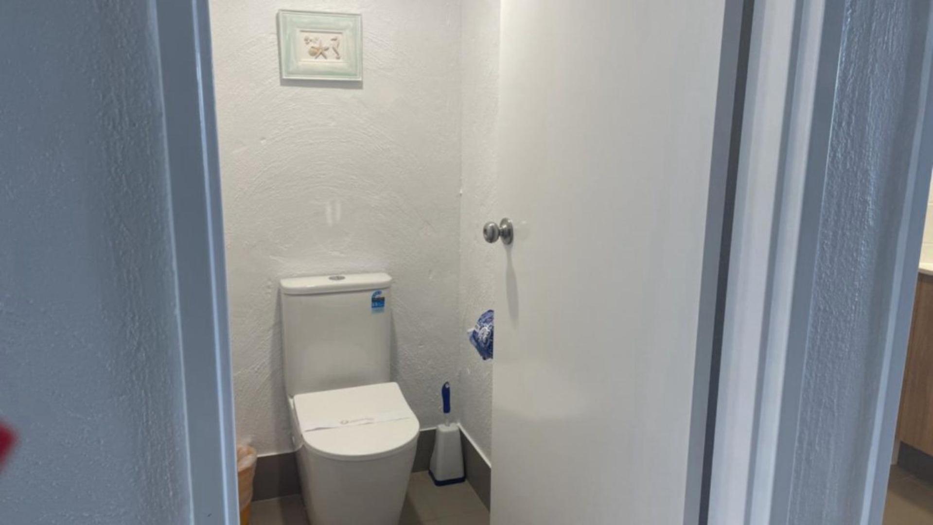 Apartment Unit 13 Oceanic, Kings