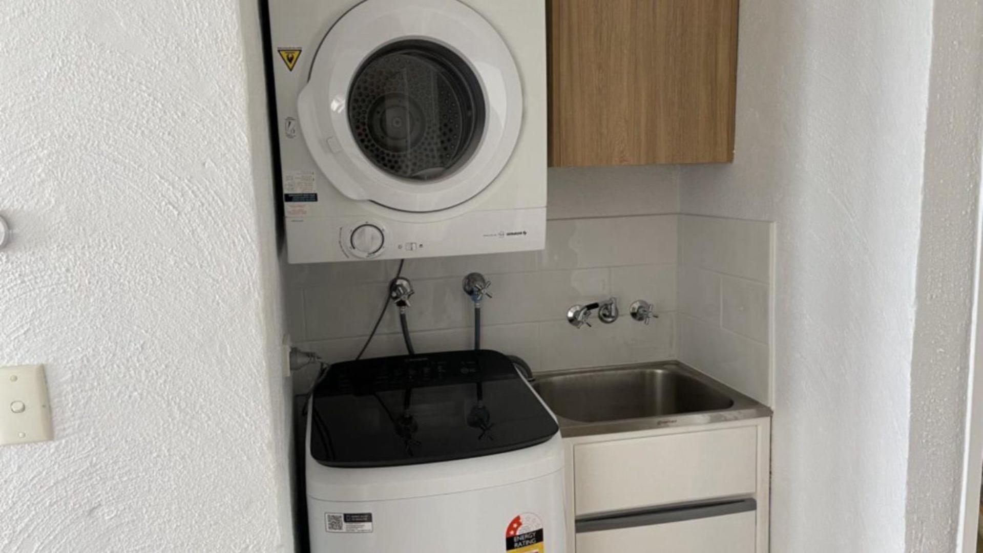 Unit 13 Oceanic, Kings Apartment *