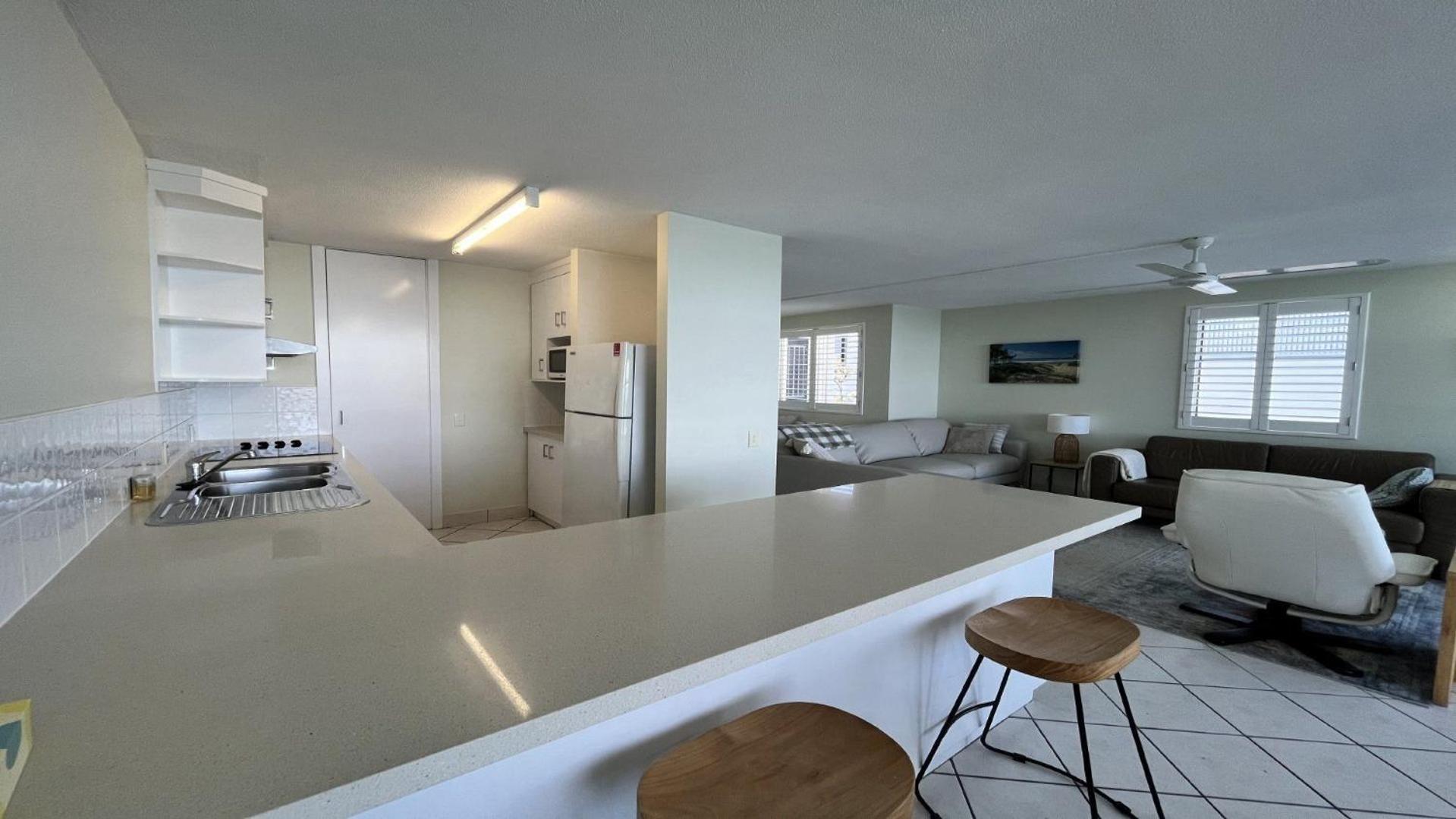 Apartment Absolute Waterfront With Rooftop! *