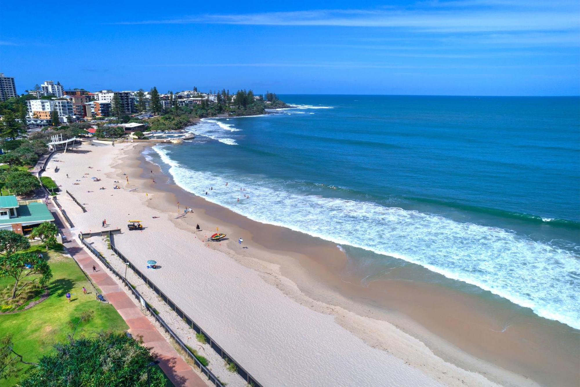 Absolute Beachfront Rolling Surf Caloundra