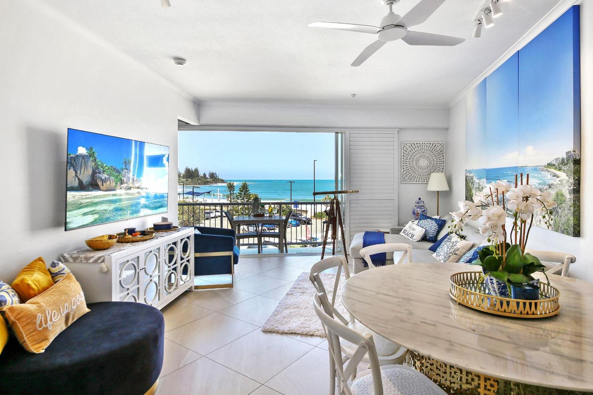 Apartment Absolute Beachfront Rolling Surf