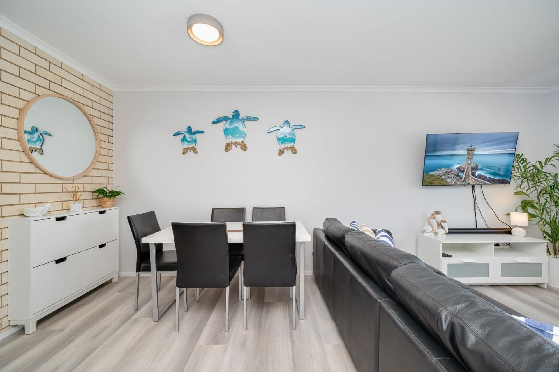 Apartment Beachside Courts Unit 11 Kings Qld Caloundra