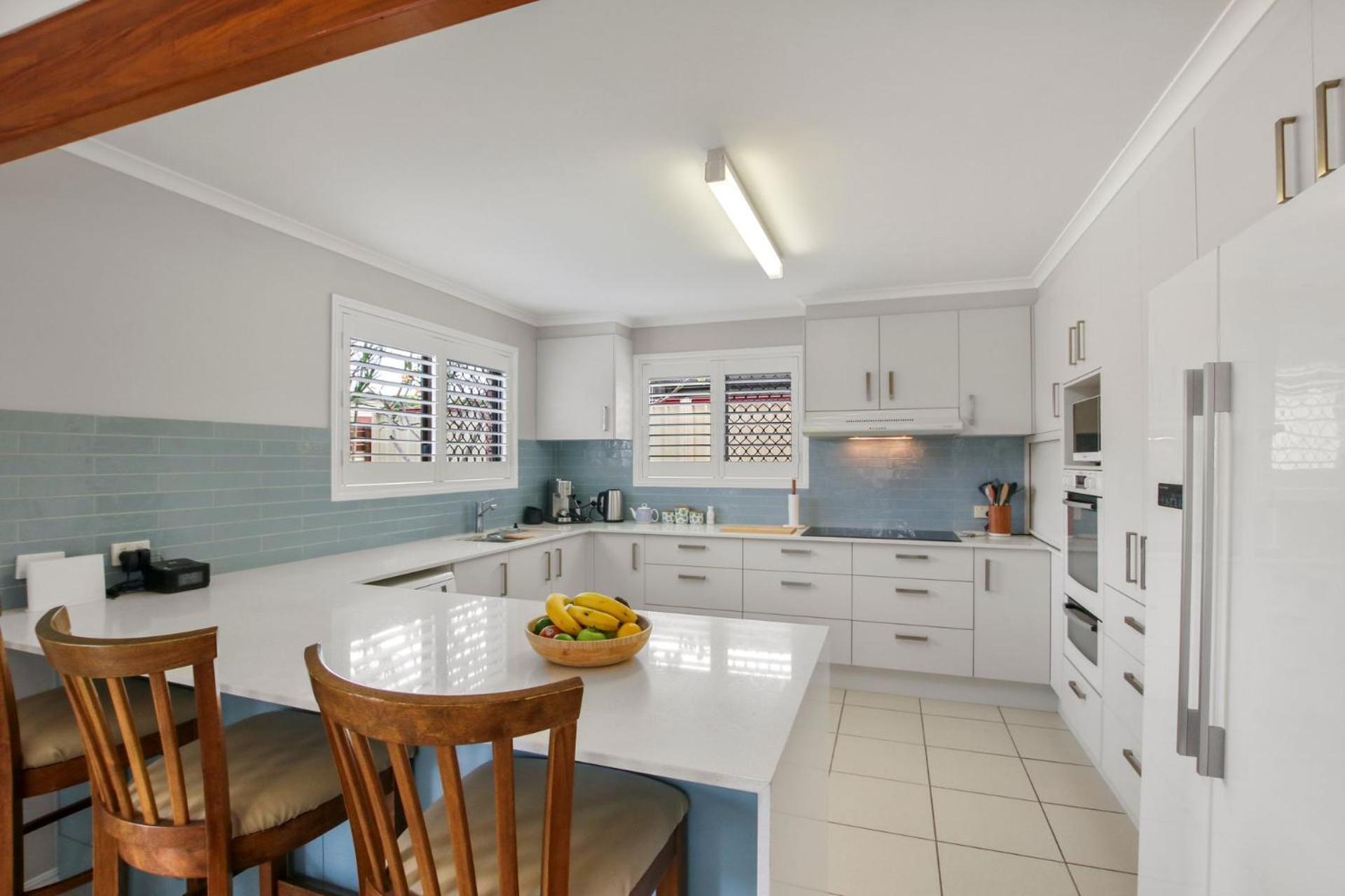 Bren Place, 6, Battery Hill *