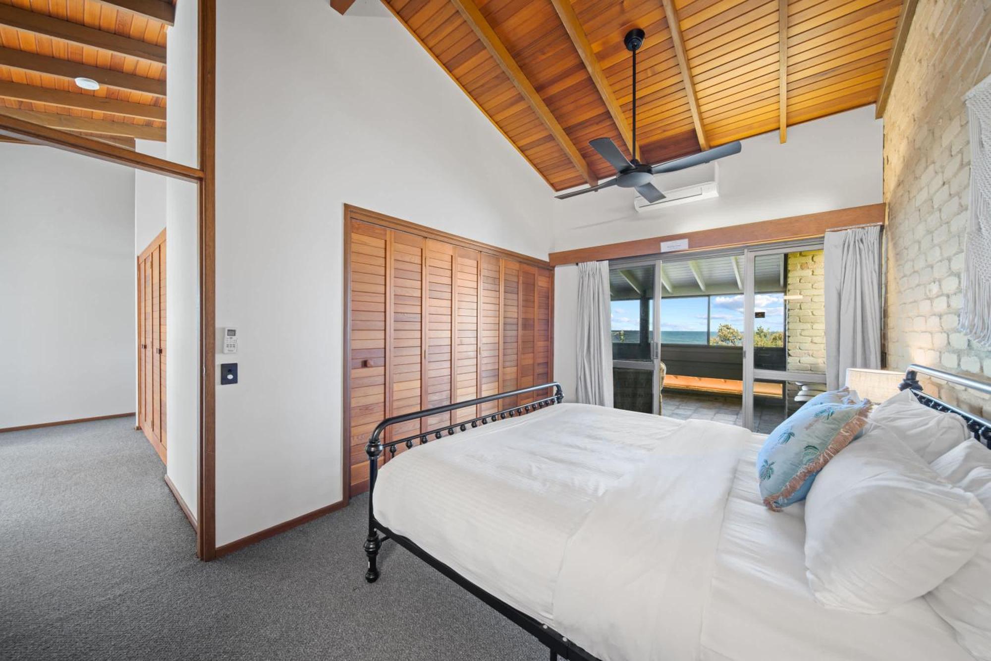 Retro House In Front Of Ocean Caloundra