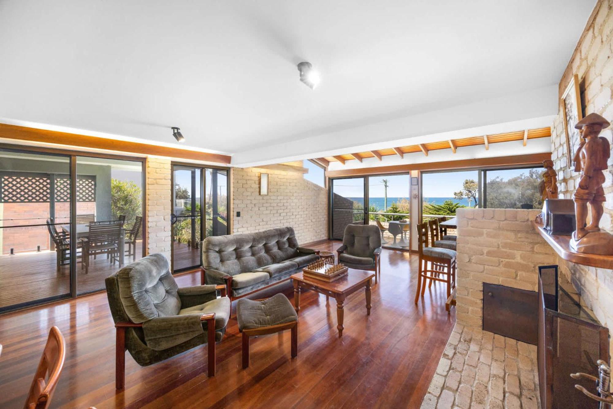 Retro House In Front Of Ocean Caloundra