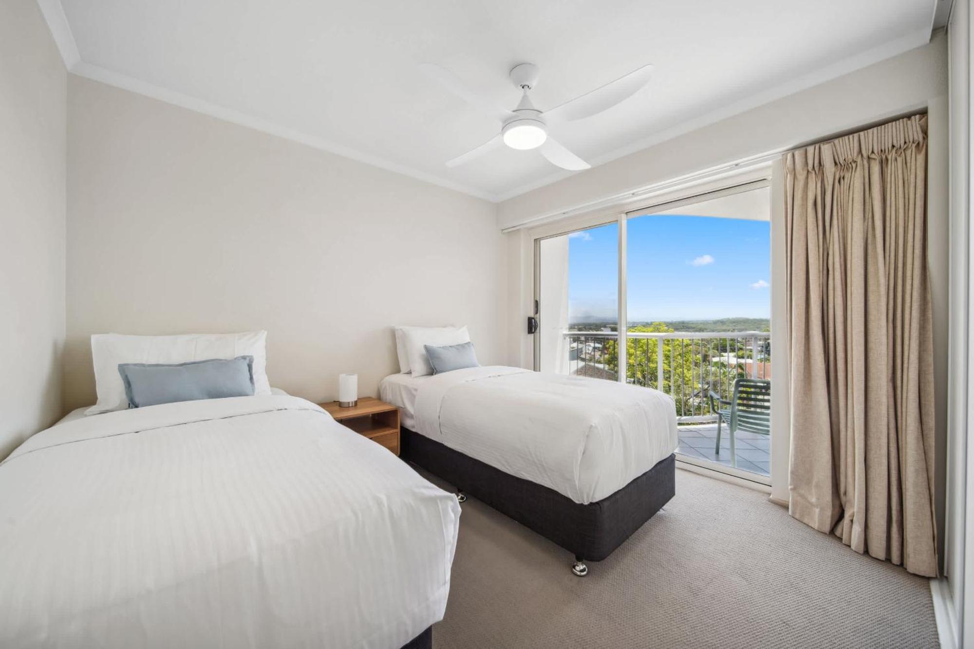 Windsong Sunsets Sea Breezes And Style Apartment Caloundra