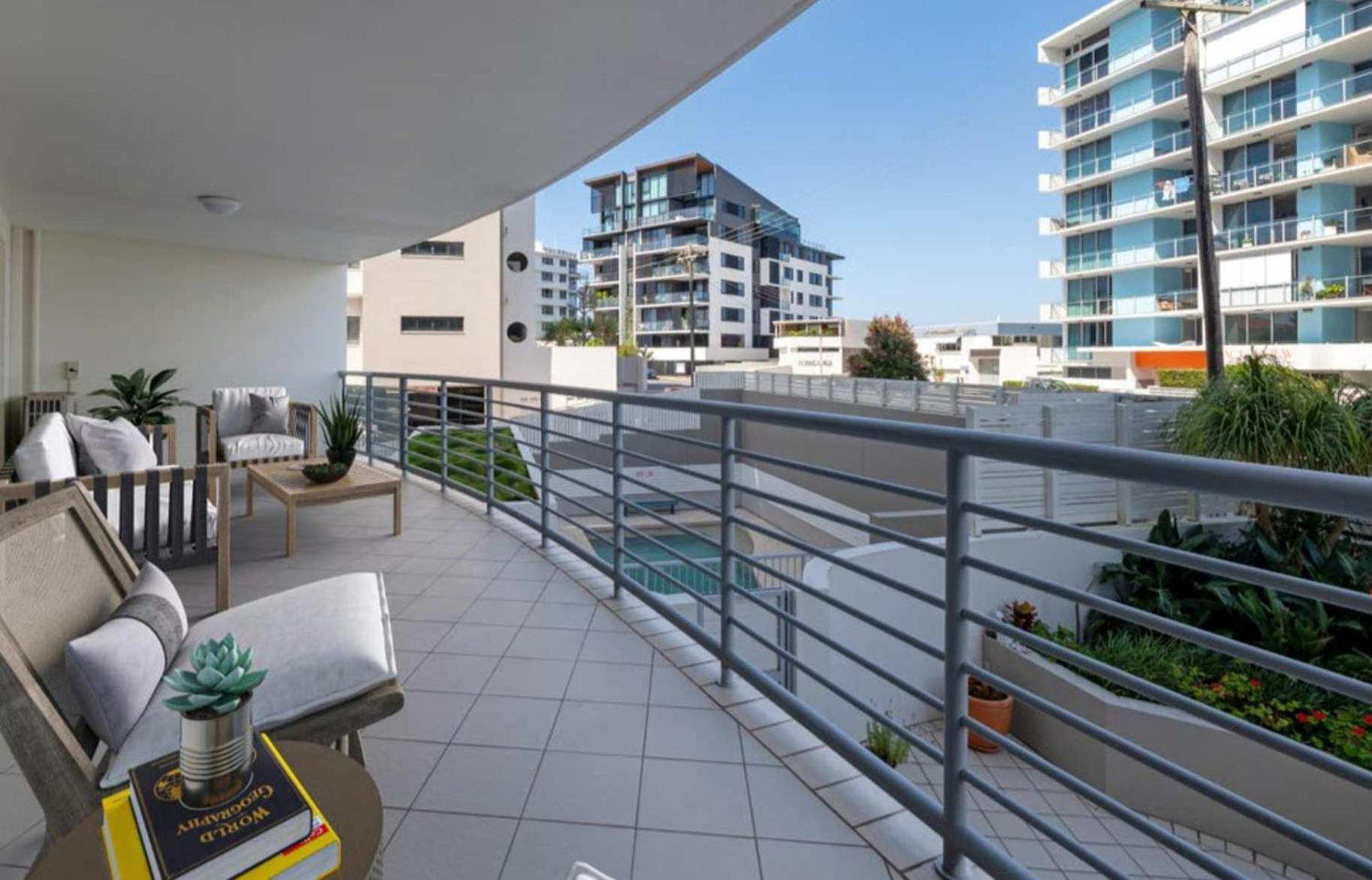 Windsong Sunsets Sea Breezes And Style Apartment *