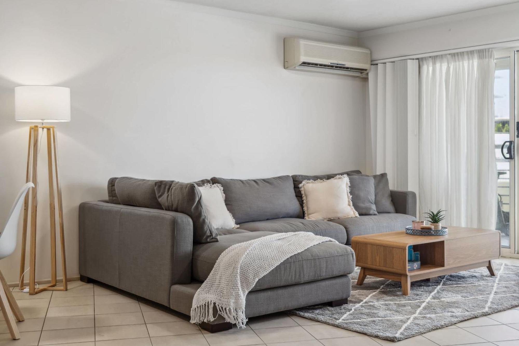 Windsong Sunsets Sea Breezes And Style Caloundra