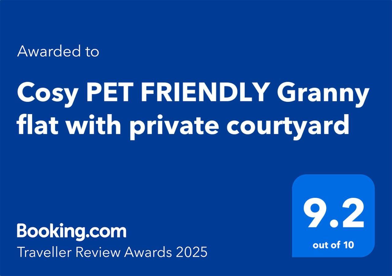 Cosy Pet Friendly Granny Flat With Private Courtyard Caloundra