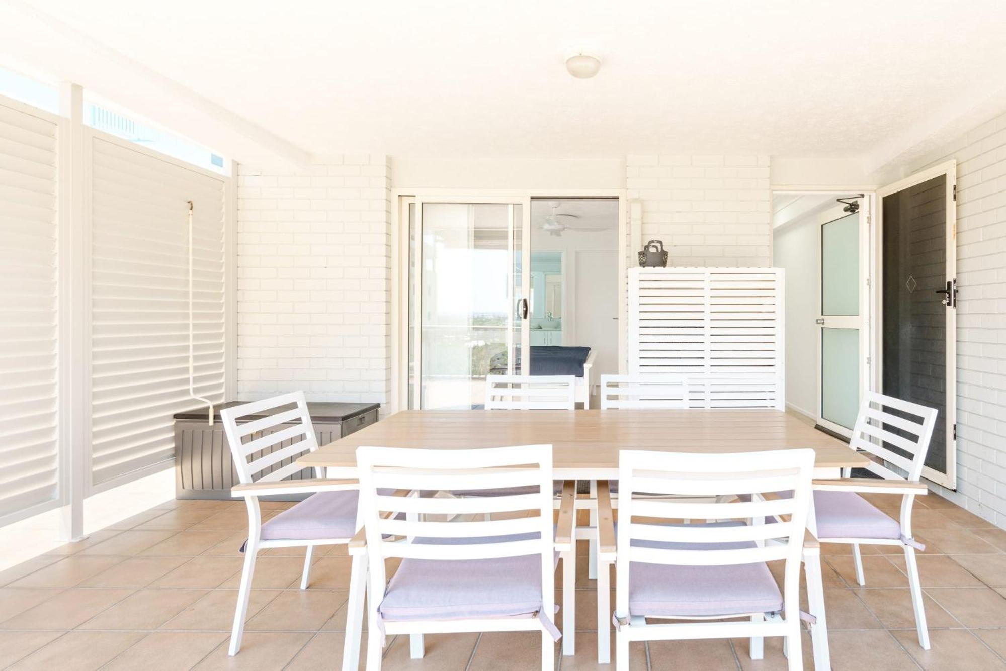Apartment Beautiful Coastal With Epic Sea Views *