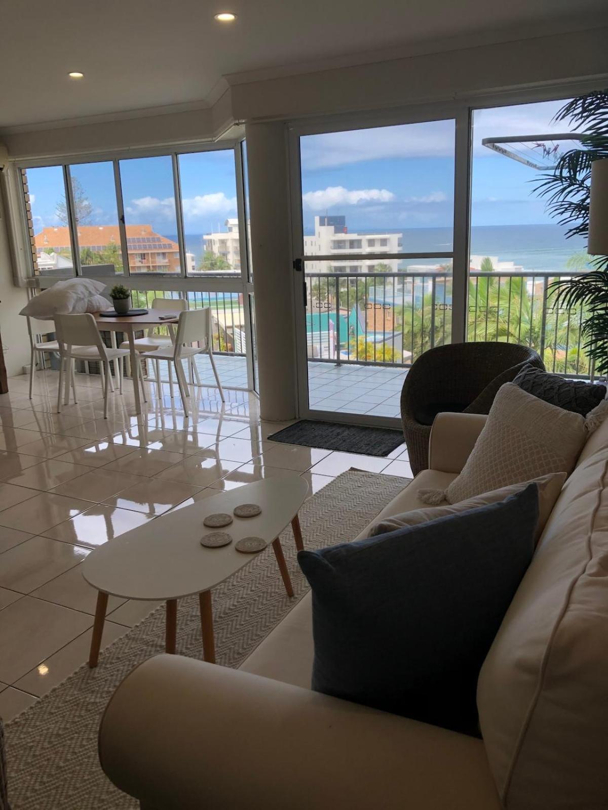 Location At Its In The Heart Of Apartment *