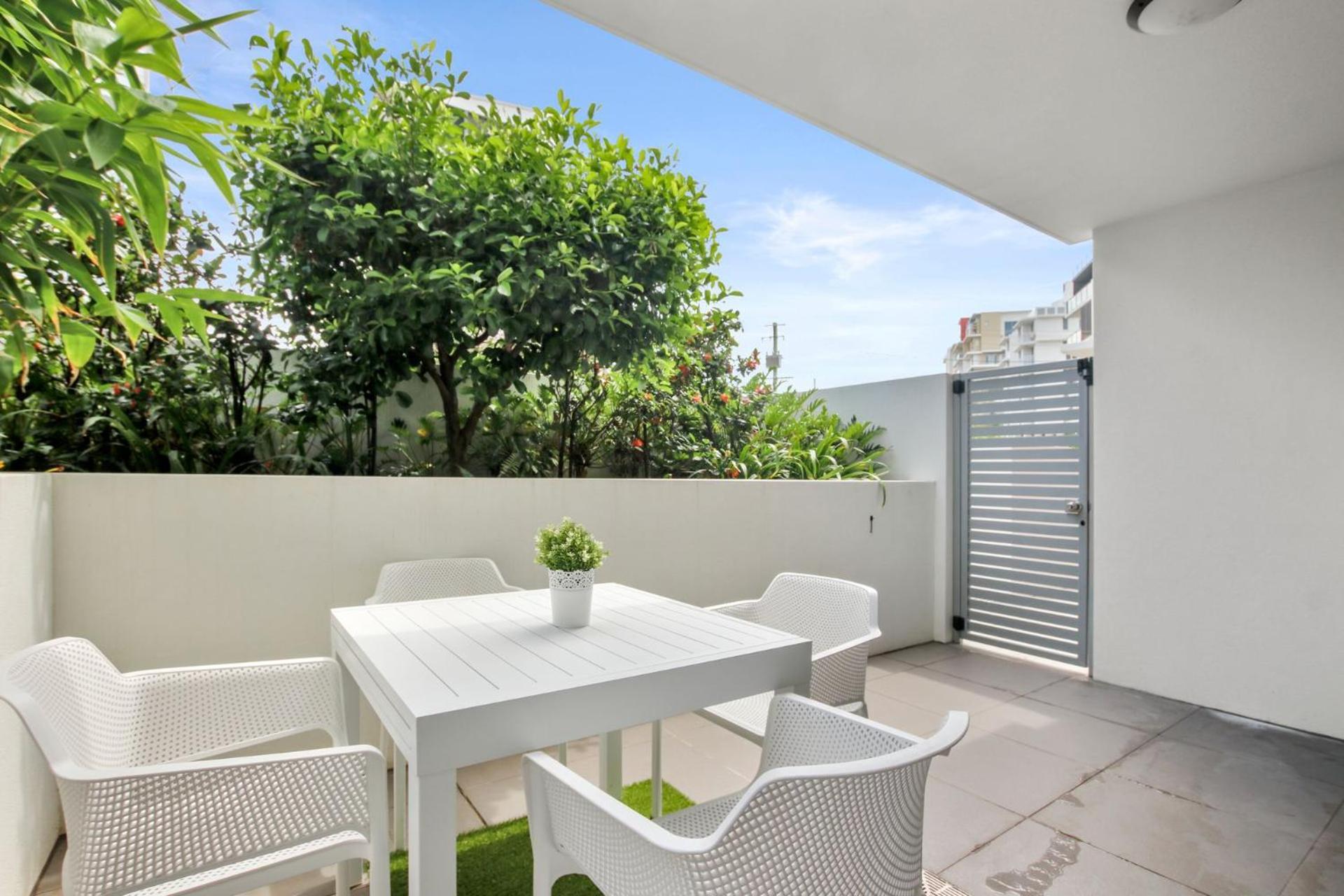 Aquaview Unit 103, 29 Canberra Tce, Kings