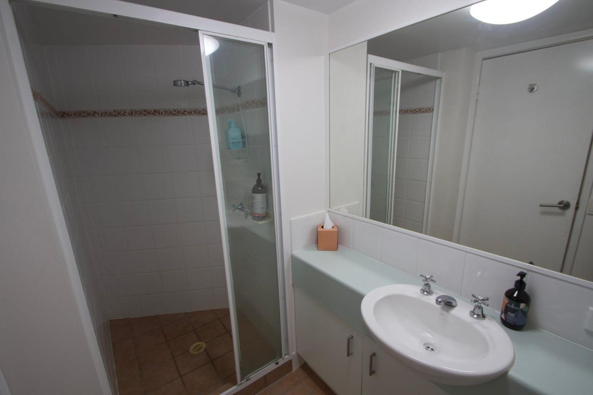 Apartment Campbells Cove Unit 12 *