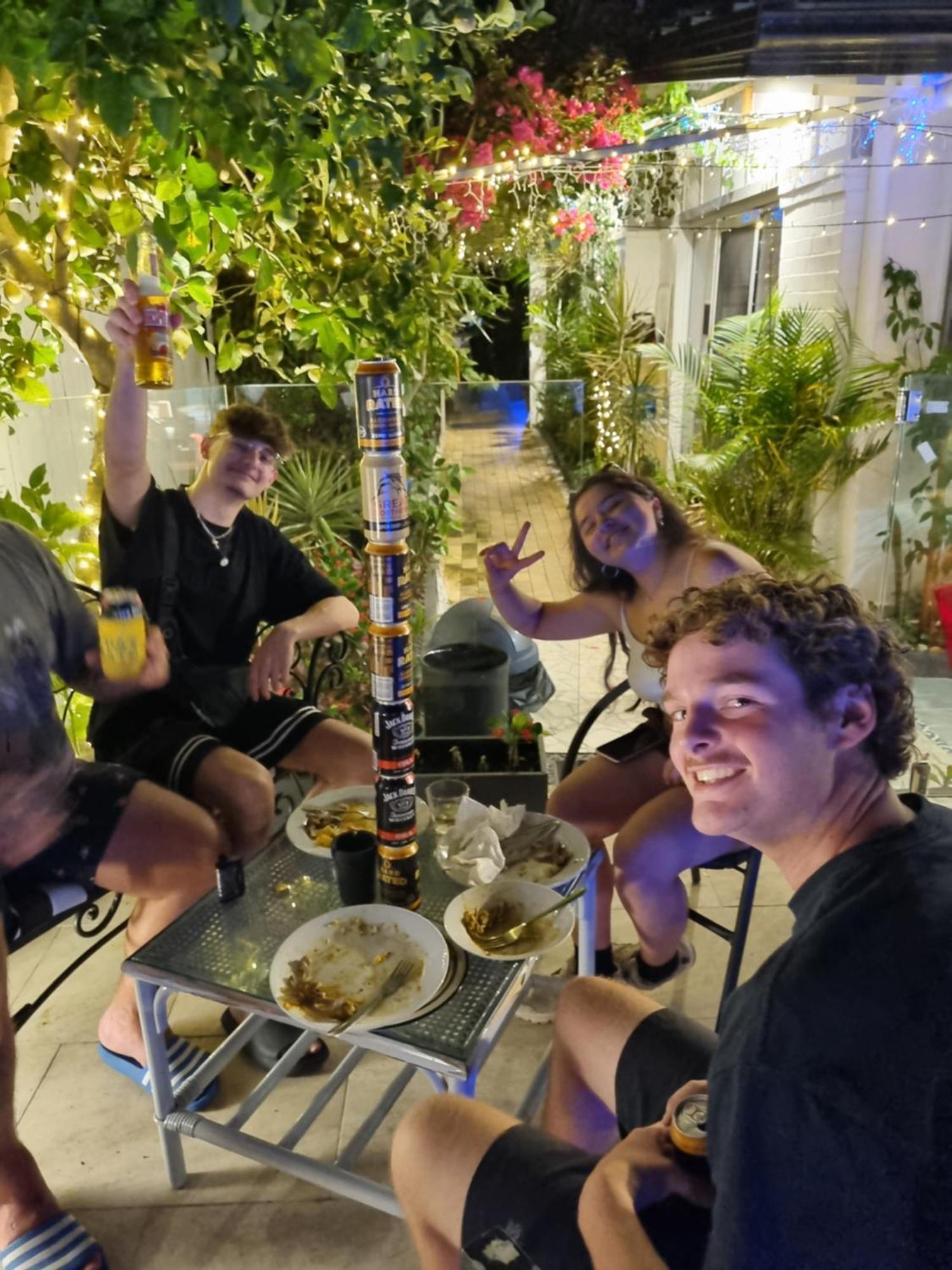 Hostel Homestyle - 18-36yrs
