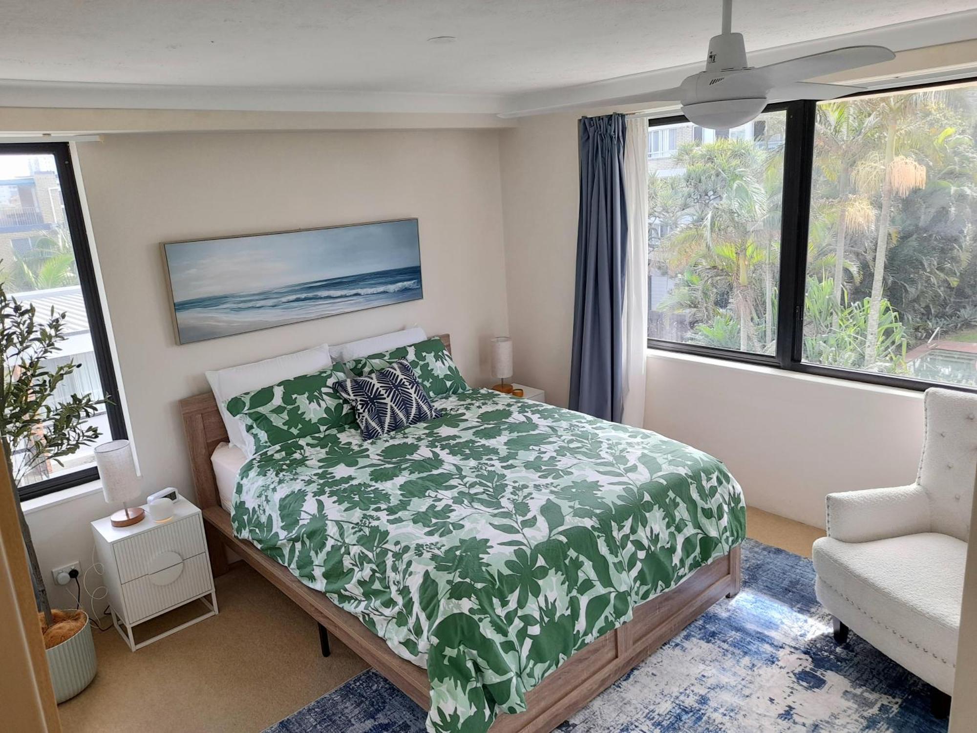 Aparthotel Burgess @ Kings Beach 3*