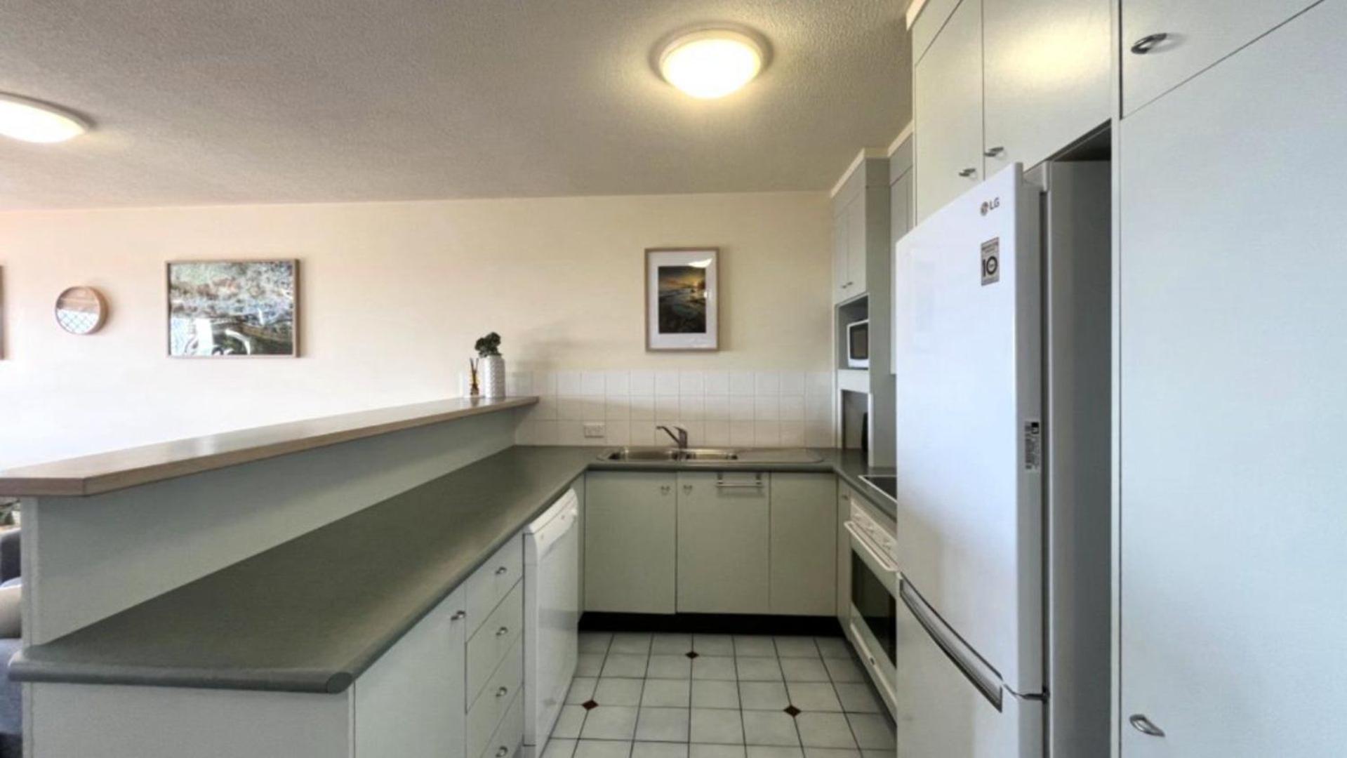 Highpoint Unit 2 * Caloundra