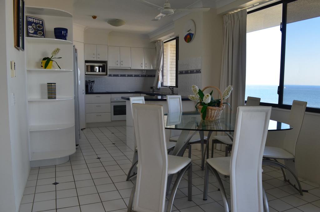 Burgess @ Kings Beach Aparthotel