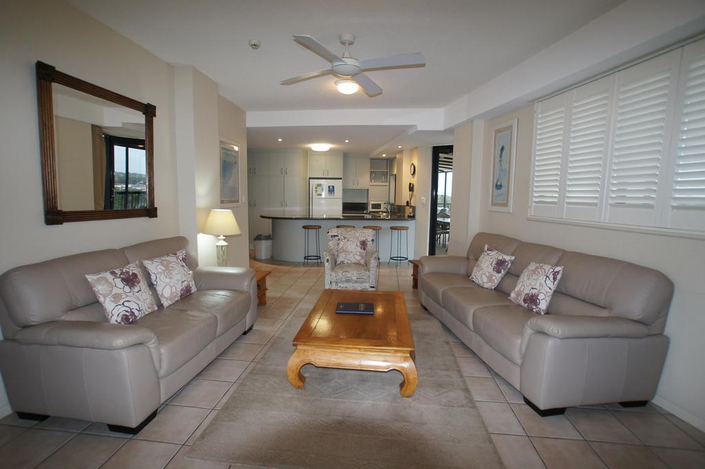 Windward Passage 4*