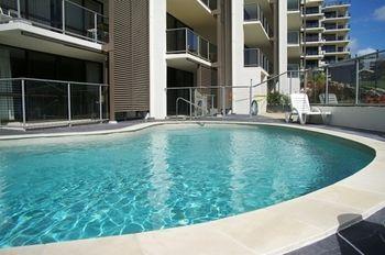Merrima Court Holidays