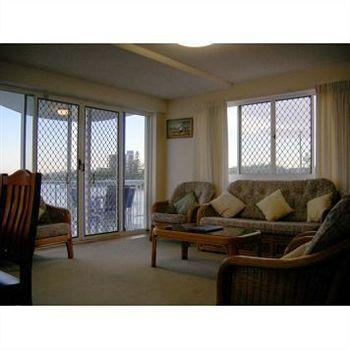 Tripcony Quays 3*