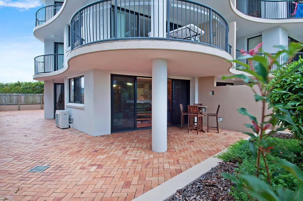 Windward Passage Aparthotel