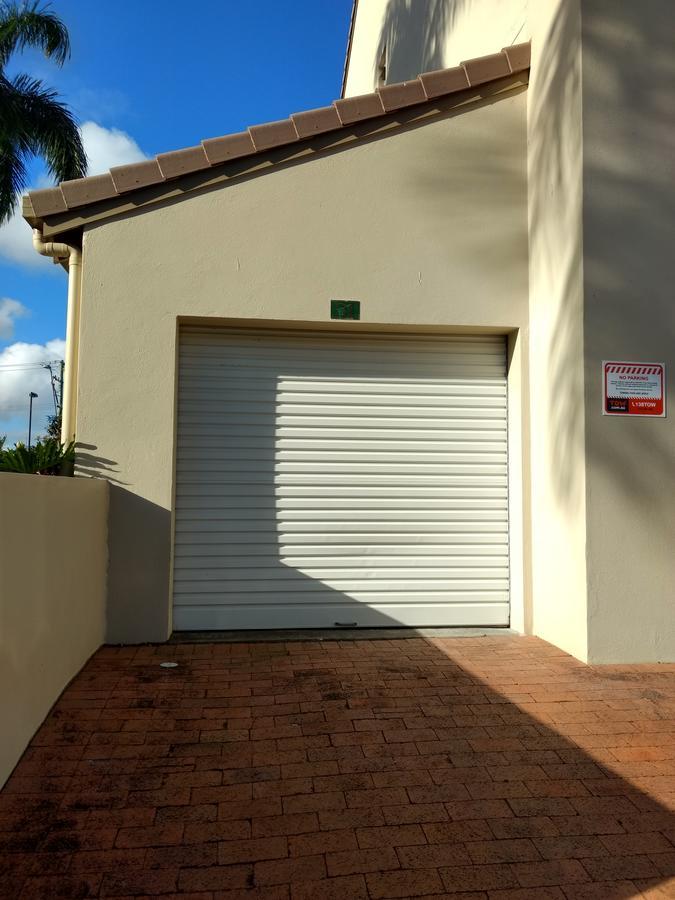 Oasis Private 2 Bed * Caloundra