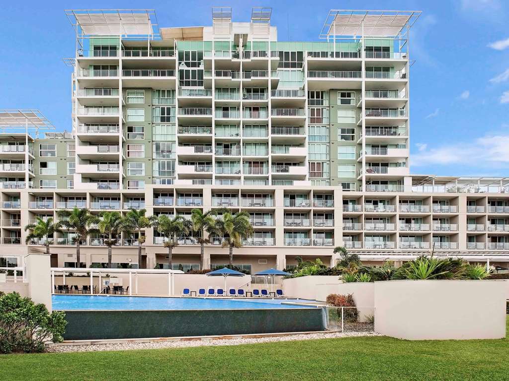 Pelican Waters Golf Sunshine Coast Resort