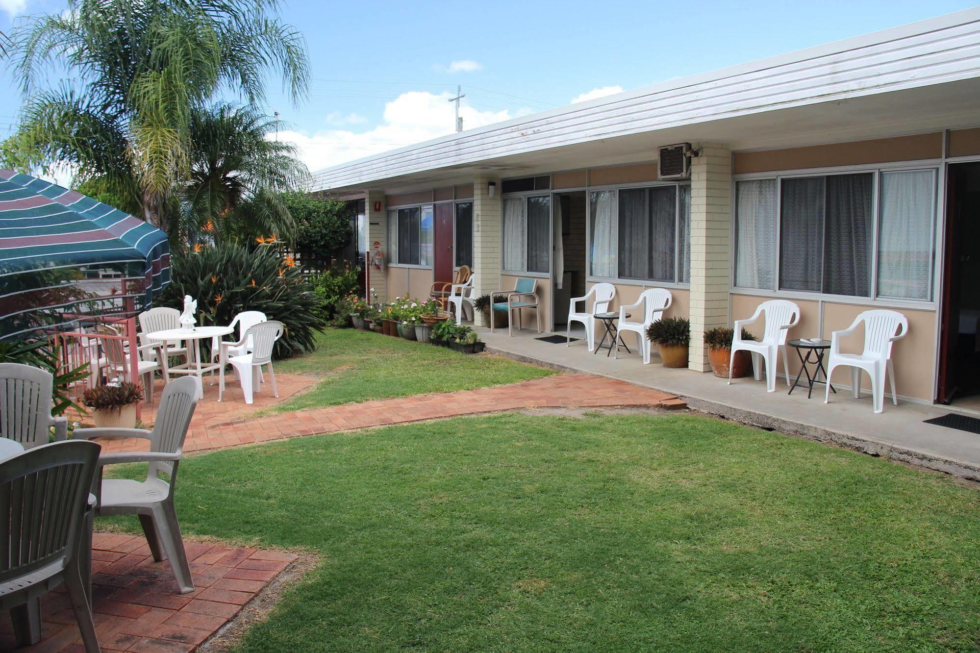 Suncourt Motel 3*