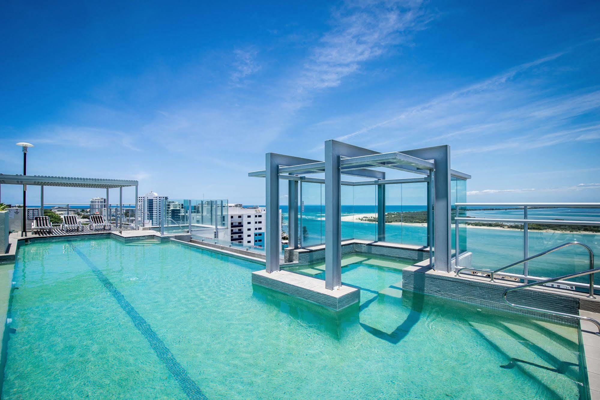Pumicestone Blue 4* Caloundra