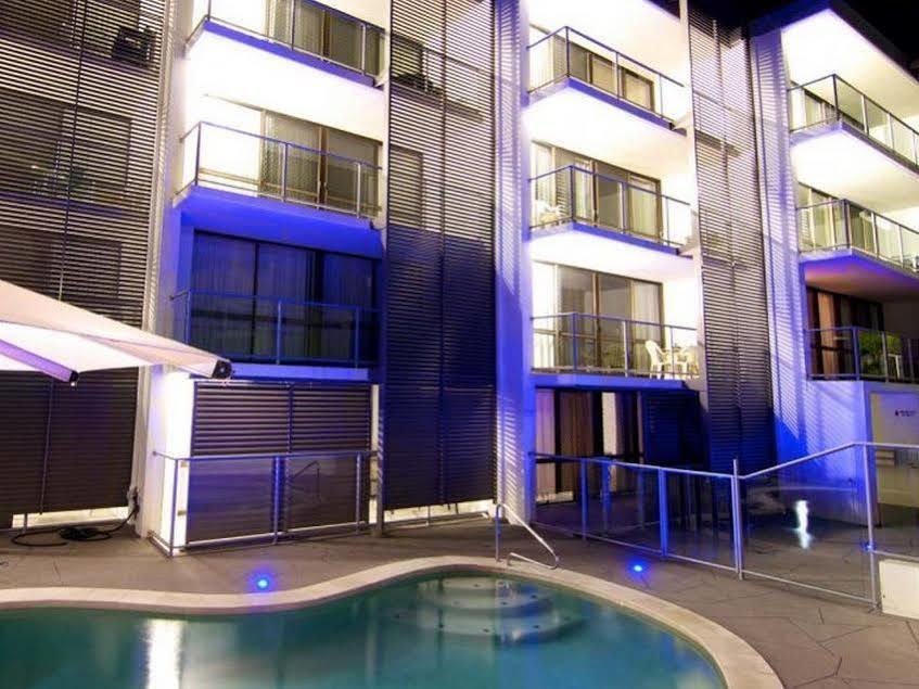 Merrima Court Holidays 4*