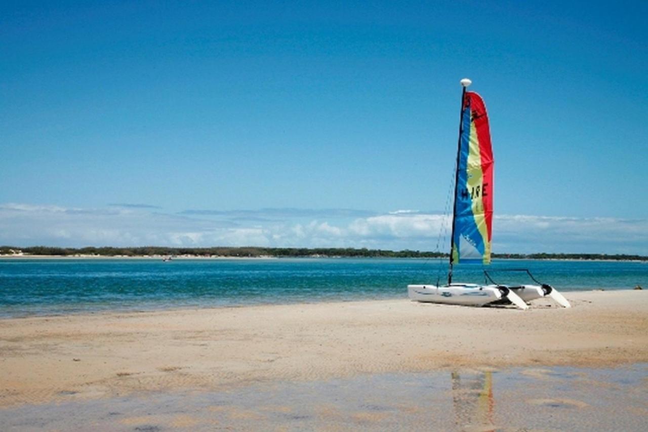 Golden Shores Unit 1 21 Landsborough Parade Apartment *