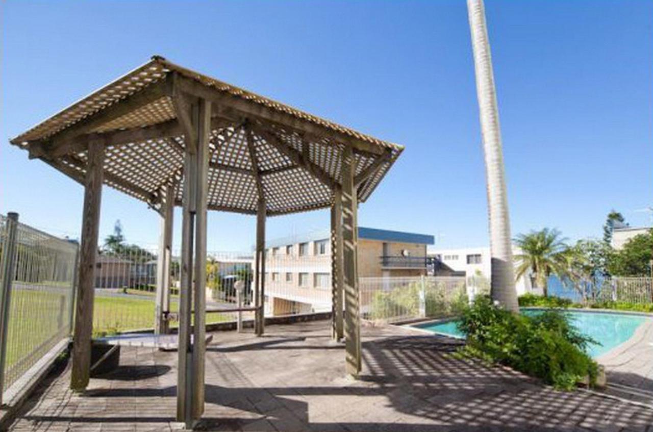 Apartment Wickham Cove Unit 10 45 Albert Street. Kings Beach *