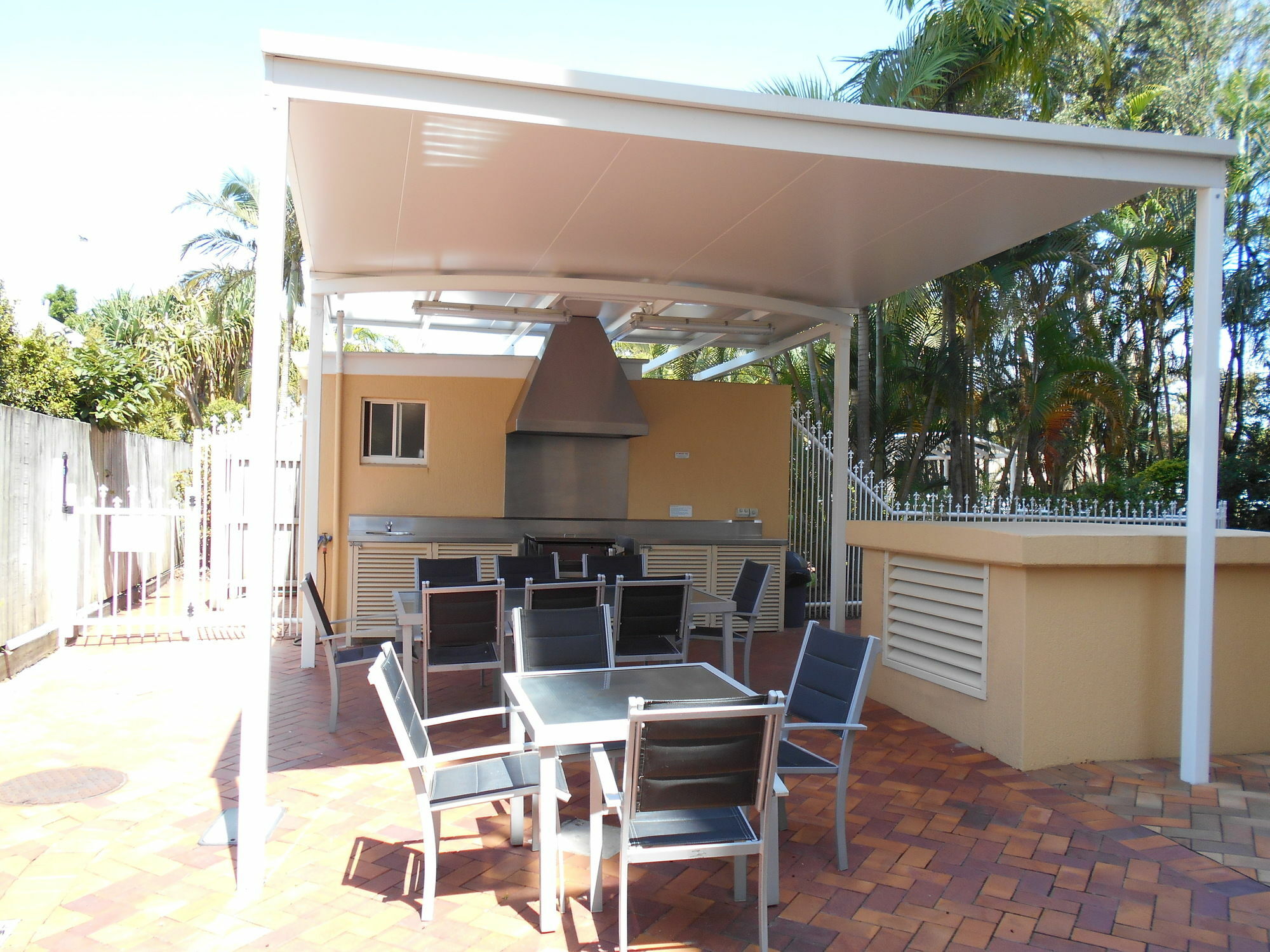 Riviere On Golden Caloundra