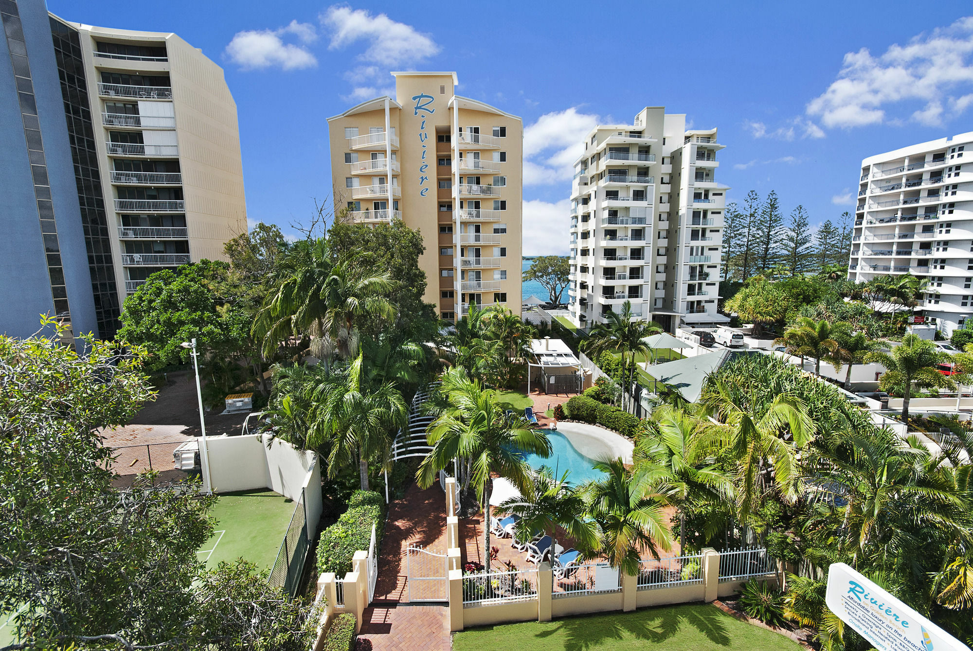 Aparthotel Riviere On Golden 4*