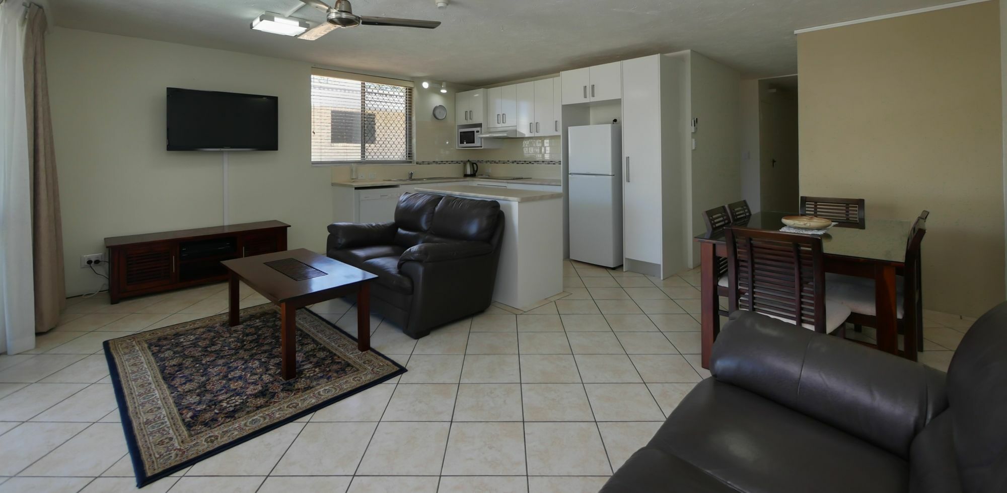 Merrima Court Holidays Caloundra
