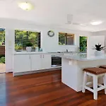 5 Margaret St Kings Beach Qld