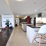 Marika Unit 1 Kings Beach Qld