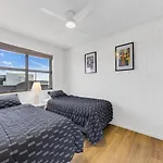 Tarrohan Lodge Unit 7 Kings Beach Qld