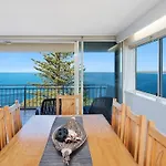 Wickham Point Unit 5 Kings Beach Qld