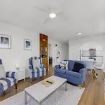 Tarrohan Lodge Unit 7 Kings Beach Qld
