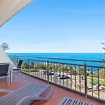 Wickham Point Unit 5 Kings Beach Qld