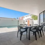 Campbell St 11 Moffat Beach