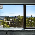 Retro Style Apartment Kings Beach With Ocean Views