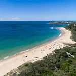 Coastal Getaway Across From Dicky Beach