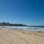 Moffat Beach Coastal Contemporary Unit A