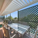 9 Rowell Street Battery Hill Qld