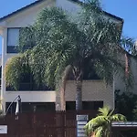 Beachside Court Unit 9