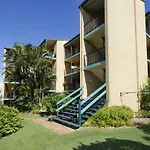 Lowanna Unit 10 24 Bulcock Beach Esplanade Bulcock Beach